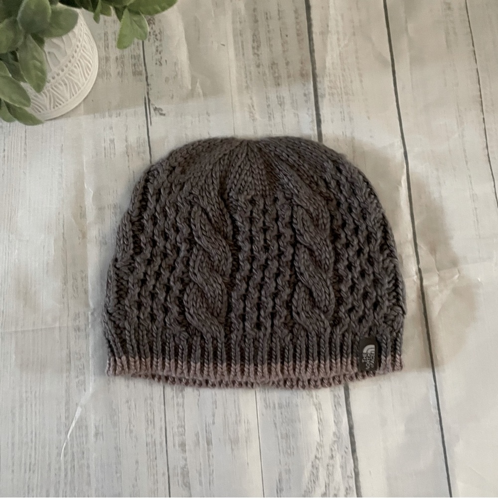 Ladies The North Face Winter snow hat, grey and light purple